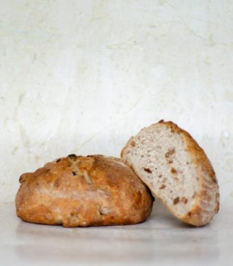 broodhuiststolletje-walnoot-rozijnen-vloerbrood-02